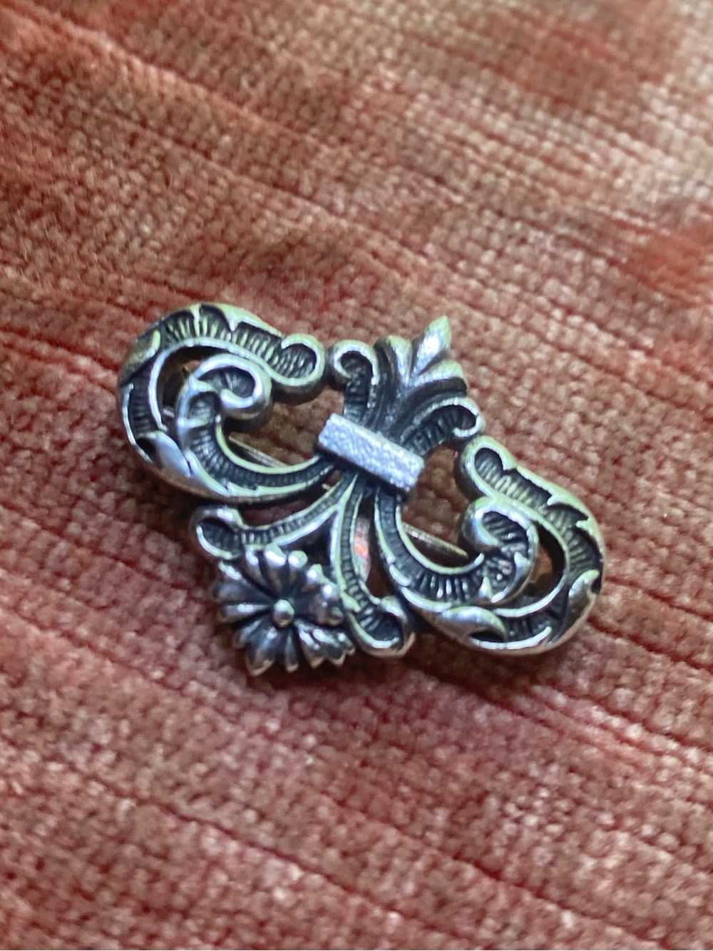 Sterling silver fleur de lis  brooch / pendant